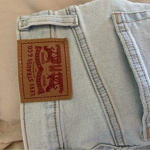 LEVIS RIBCAGE STRAIGHT ANKLE NEW LIGHT WASH JEANS